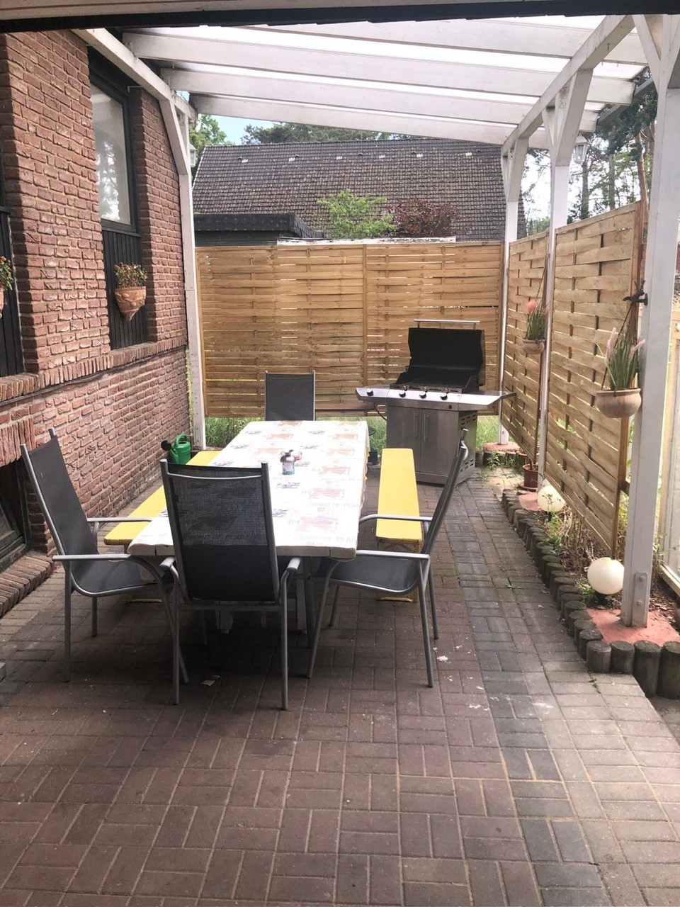 Überdachte Terrasse